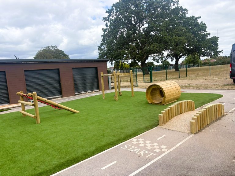 Hinchley Wood School playground after installation, photo 4