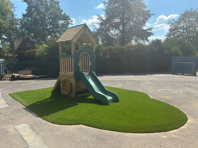 Templewood Primary School playground after installation, photo 8